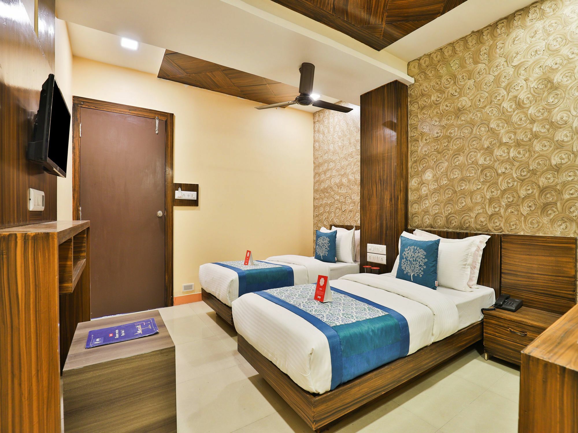Oyo 12196 Hotel Mayur Park Residency Ahmadabad Zewnętrze zdjęcie